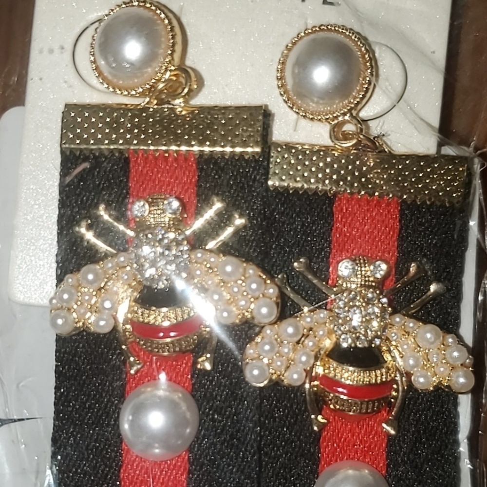 Fashion earrings